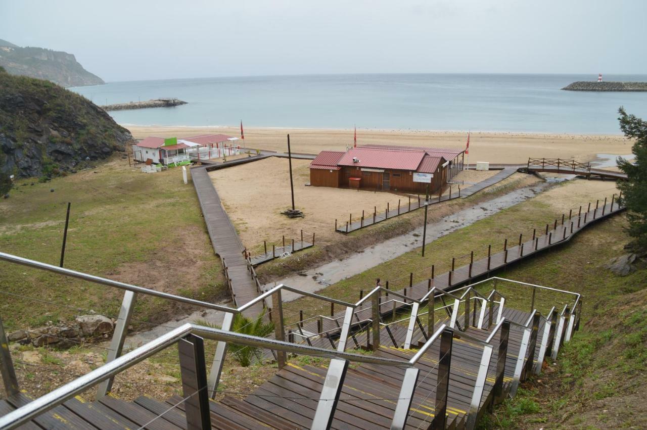 Amazing Beach & Pool Apartment With Garden Sesimbra Bagian luar foto