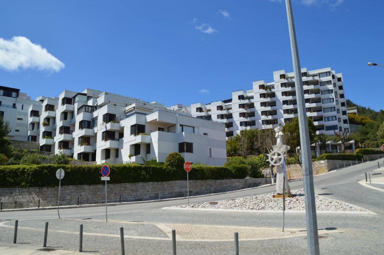 Amazing Beach & Pool Apartment With Garden Sesimbra Bagian luar foto