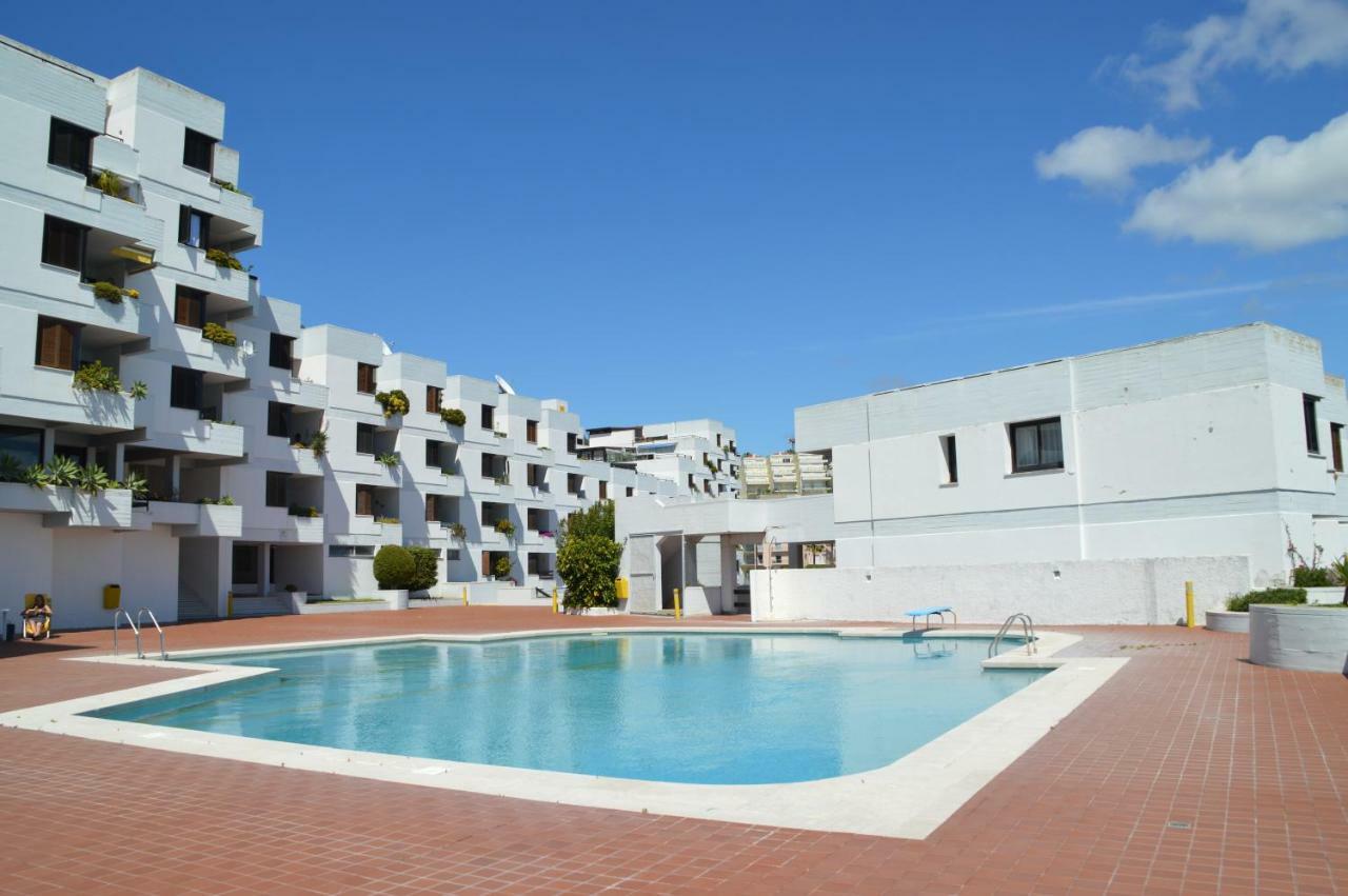 Amazing Beach & Pool Apartment With Garden Sesimbra Bagian luar foto